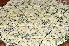 Ispanaklı Börek Hamuru Tarifi ve Malzemeleri